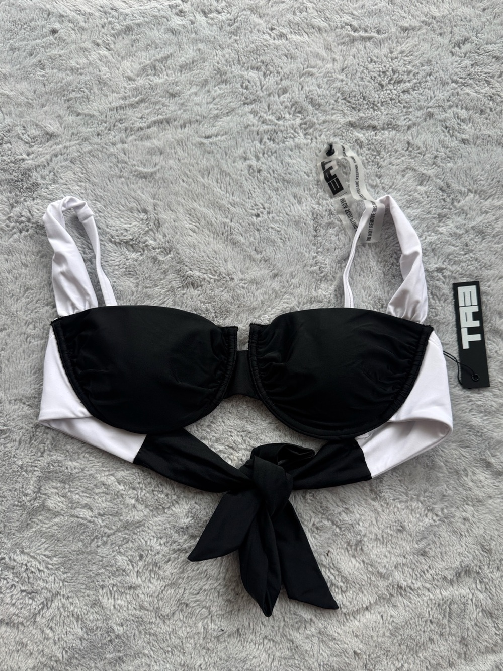 TA3 Sweetie Bikini Top Black White Underwire Colorblock Back Tie Medium